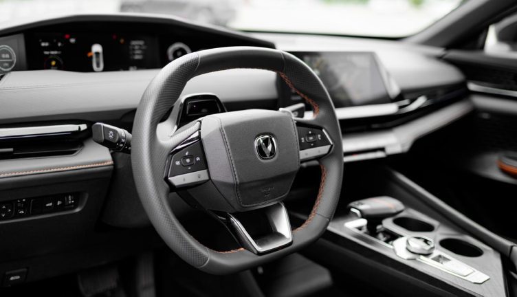 Changan UNI-V