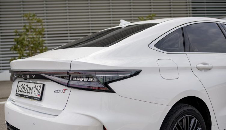 Chery ARRIZO 8