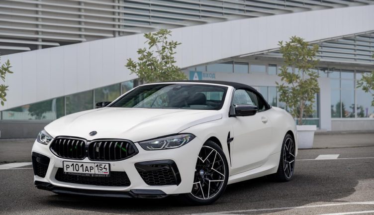 BMW 840I